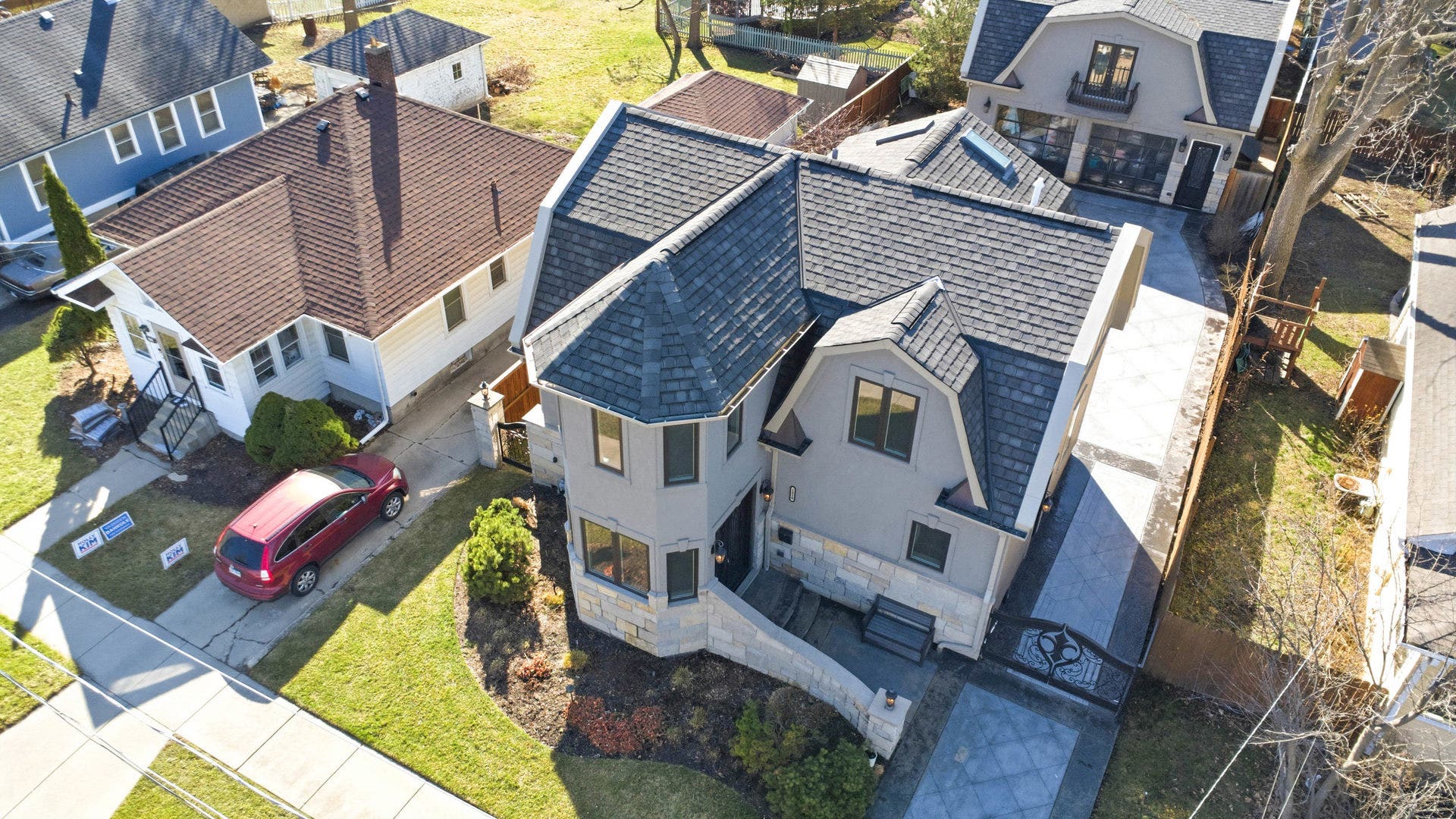 1020 Hill Avenue, Elgin, IL 60120