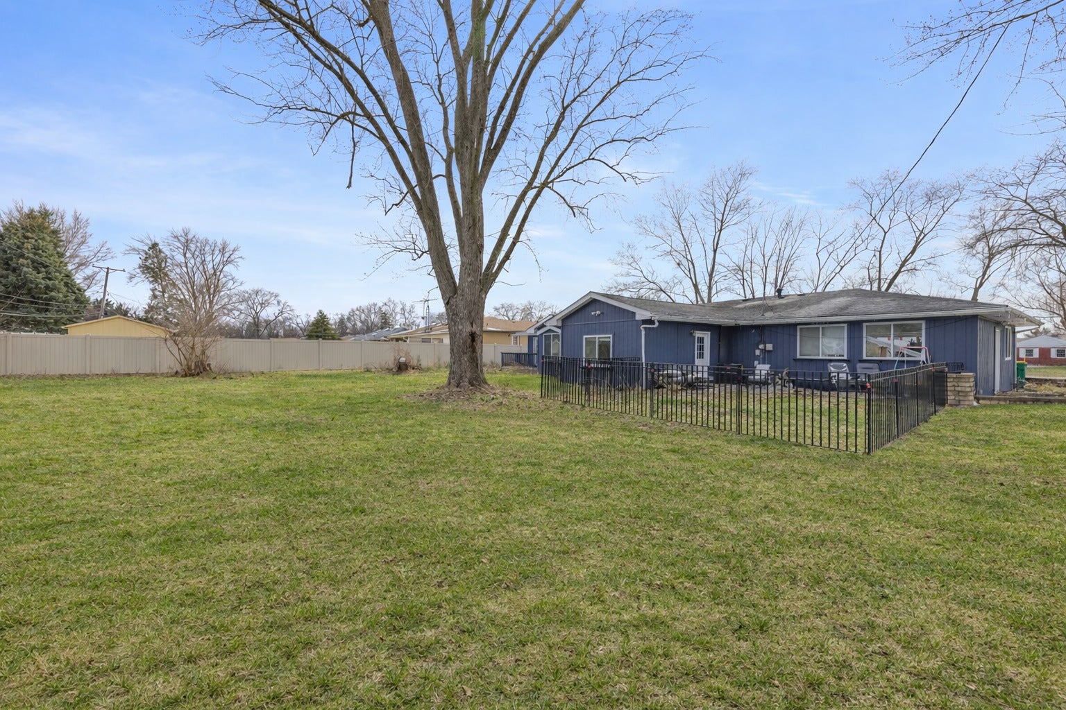 916 Barber Lane, Joliet, IL 60435 916 Barber Lane, Joliet, IL 60435