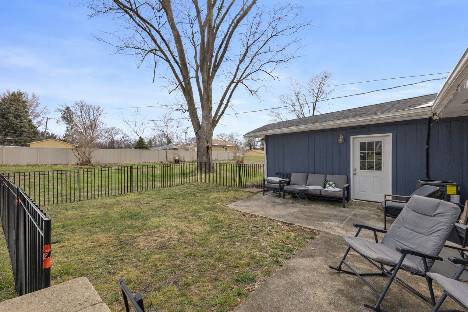 916 Barber Lane, Joliet, IL 60435 916 Barber Lane, Joliet, IL 60435
