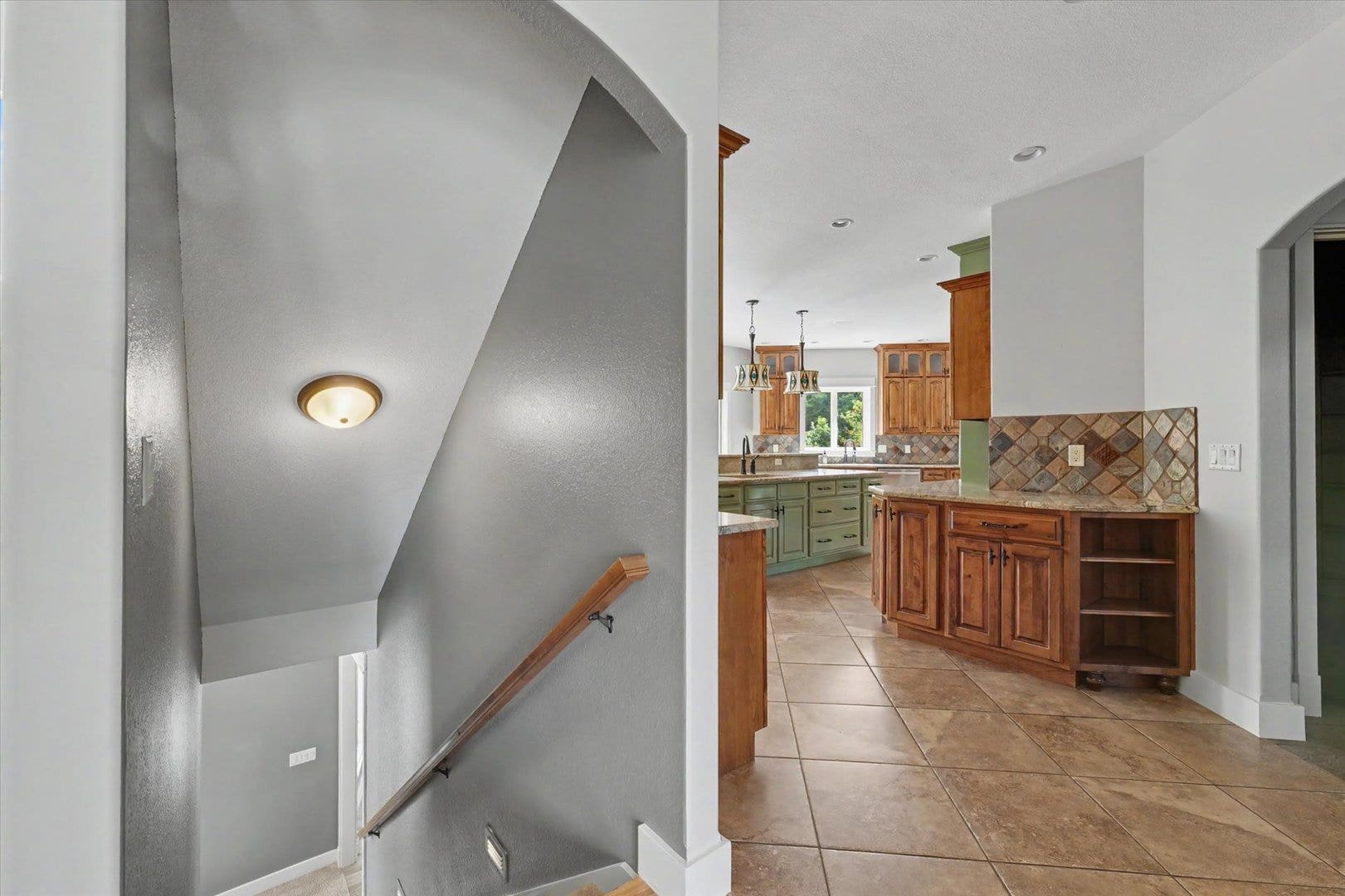 1610 Briarwood Lane, Mahomet, IL 61853