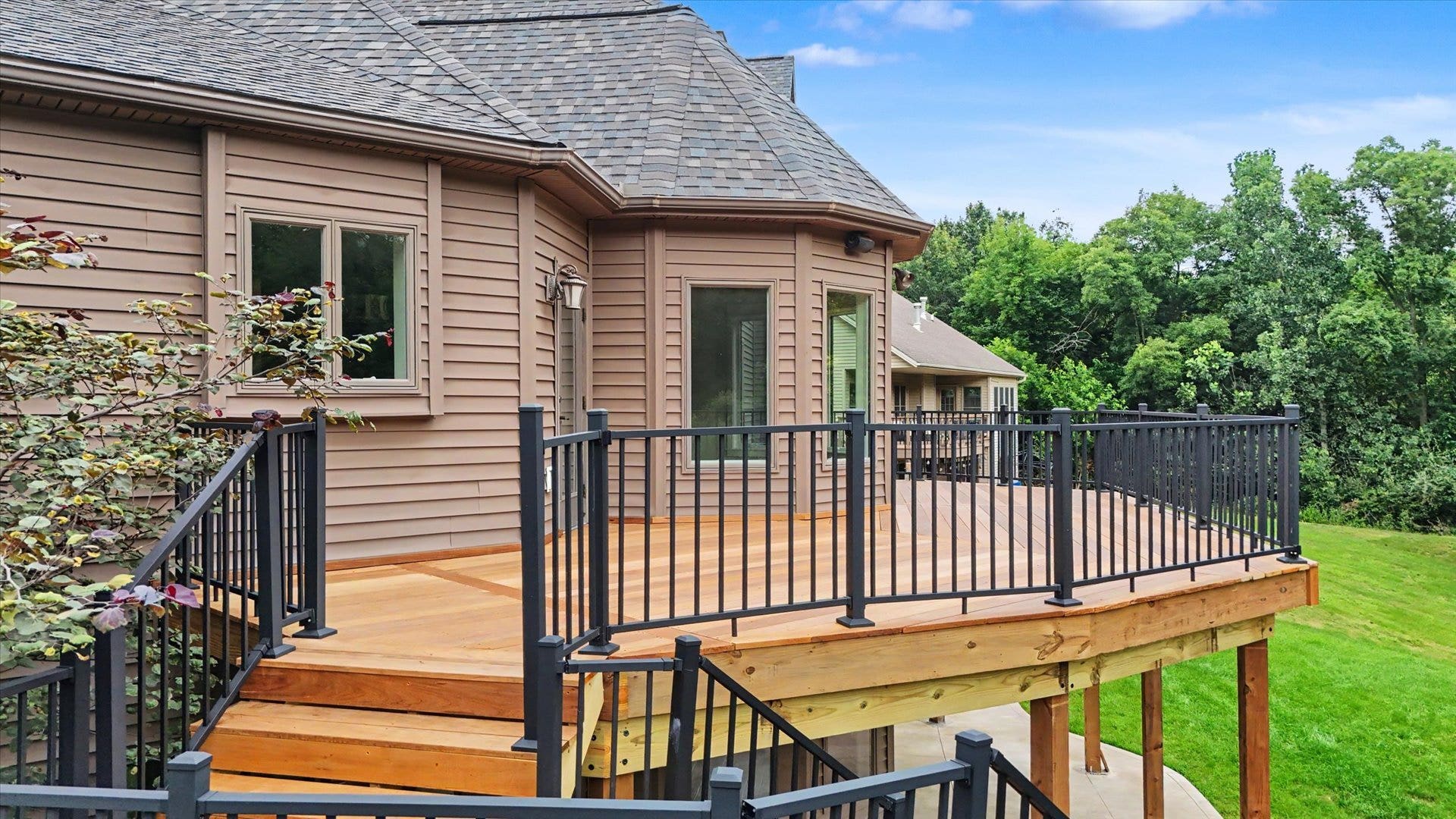 1610 Briarwood Lane, Mahomet, IL 61853