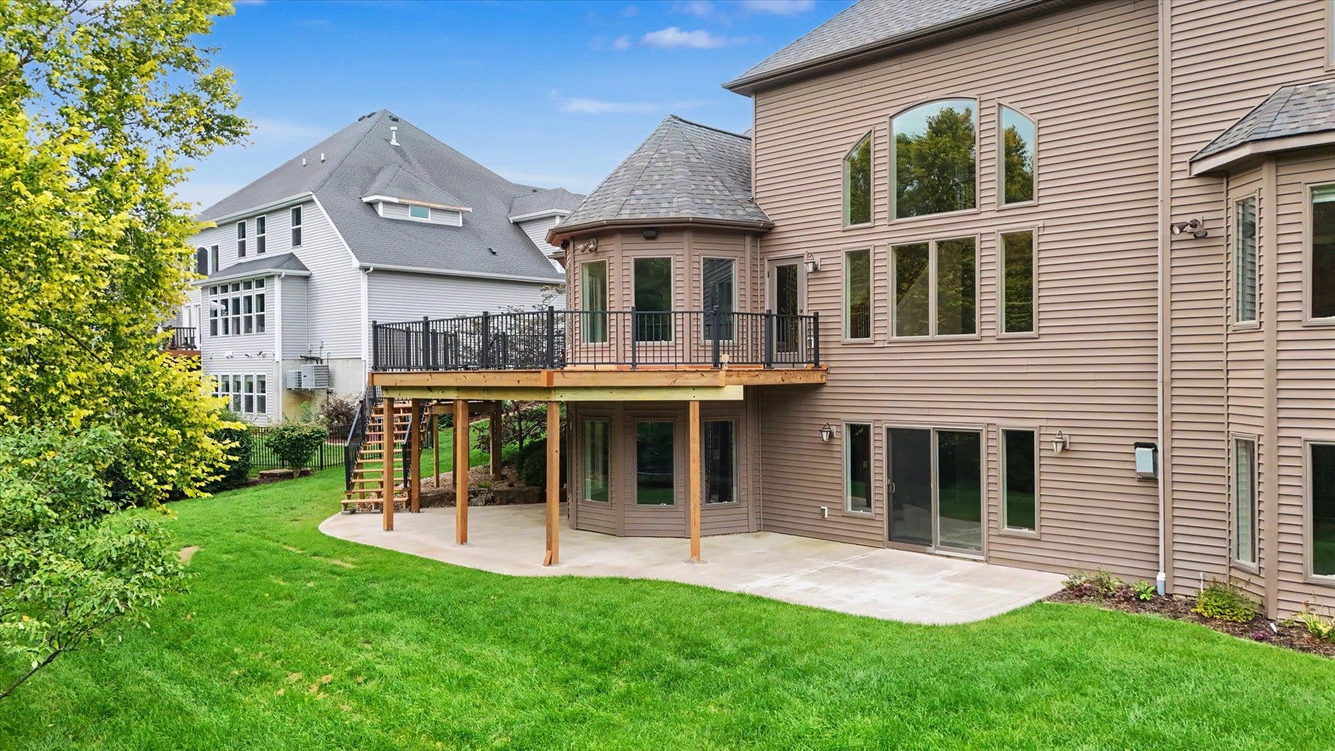 1610 Briarwood Lane, Mahomet, IL 61853