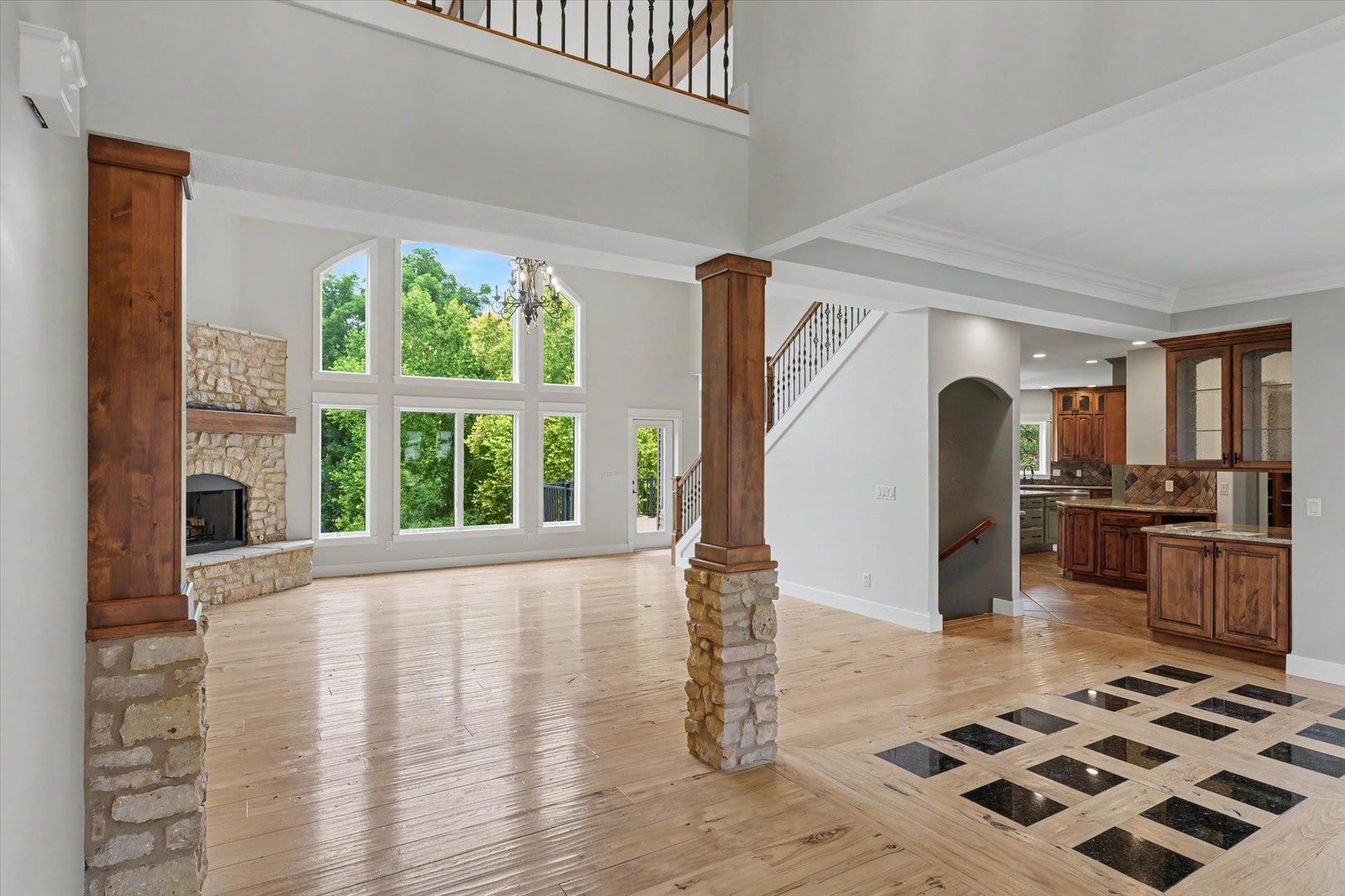 1610 Briarwood Lane, Mahomet, IL 61853