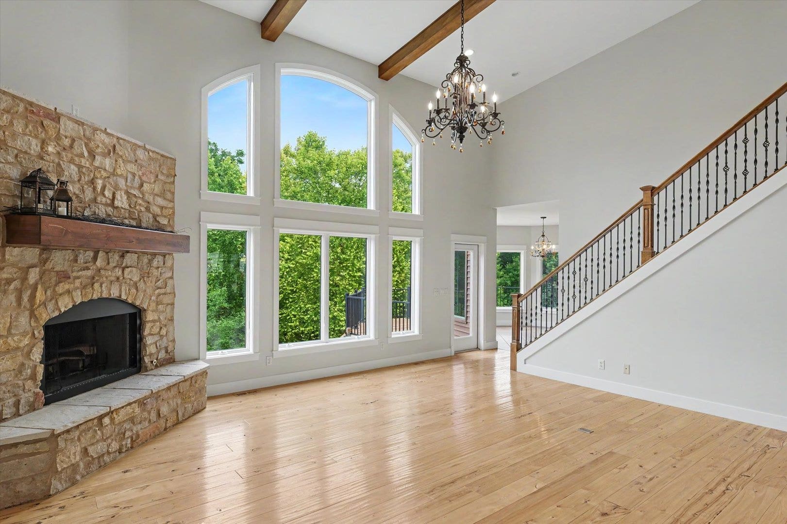 1610 Briarwood Lane, Mahomet, IL 61853