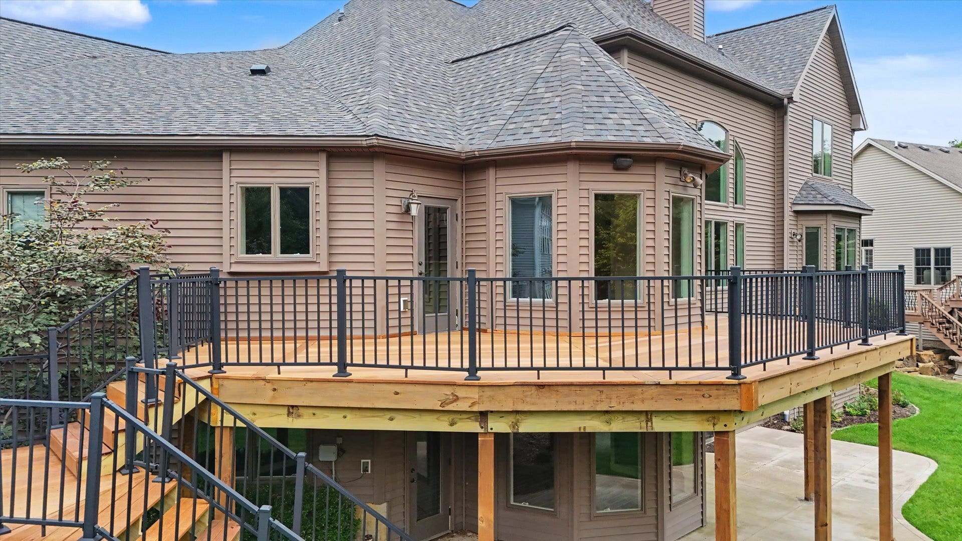 1610 Briarwood Lane, Mahomet, IL 61853