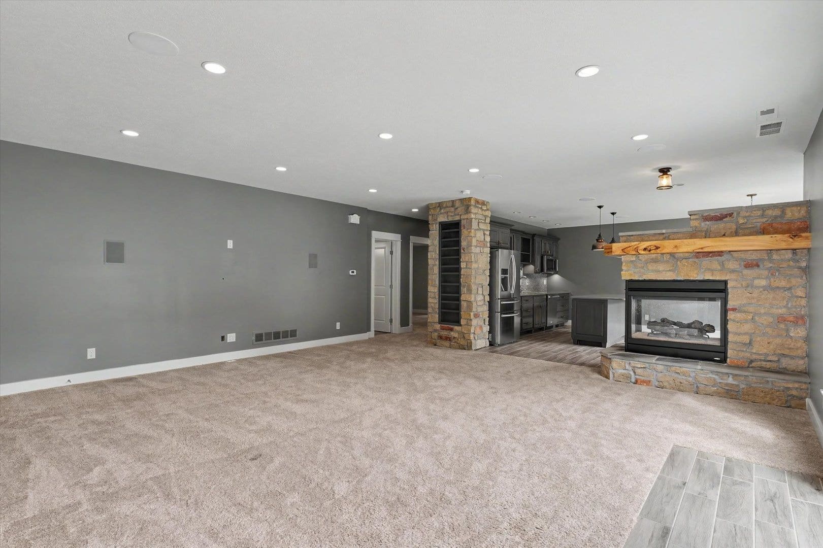 1610 Briarwood Lane, Mahomet, IL 61853