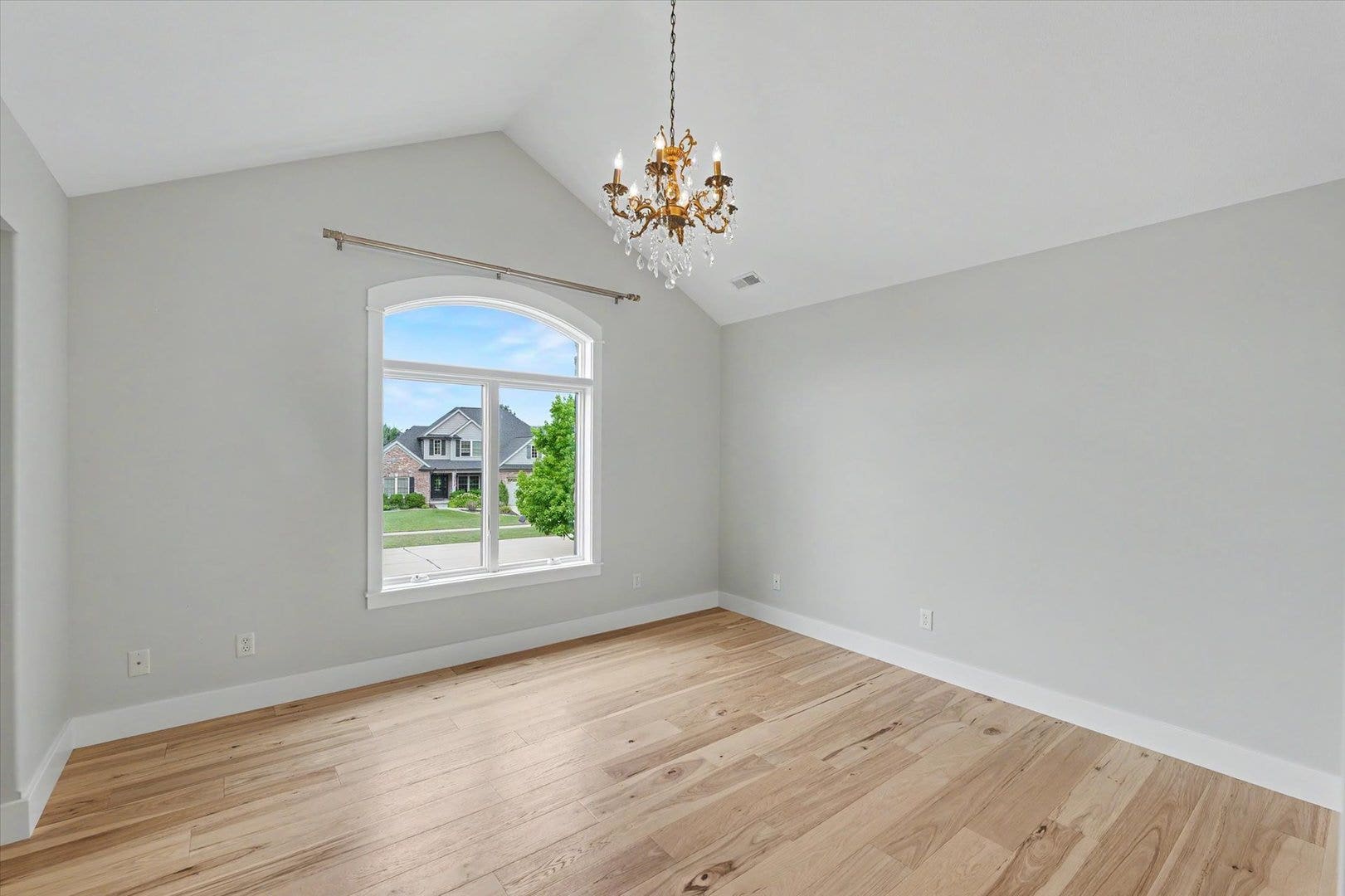 1610 Briarwood Lane, Mahomet, IL 61853