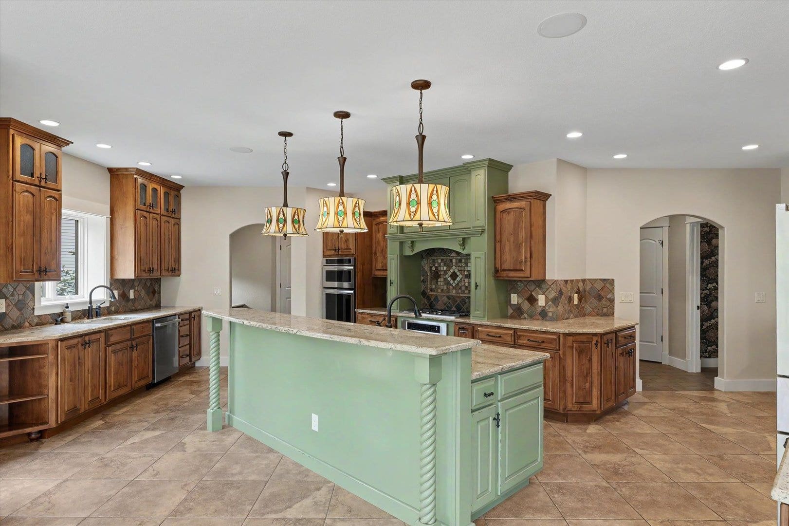 1610 Briarwood Lane, Mahomet, IL 61853