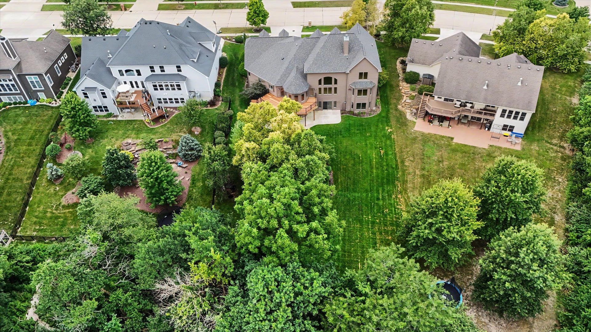 1610 Briarwood Lane, Mahomet, IL 61853