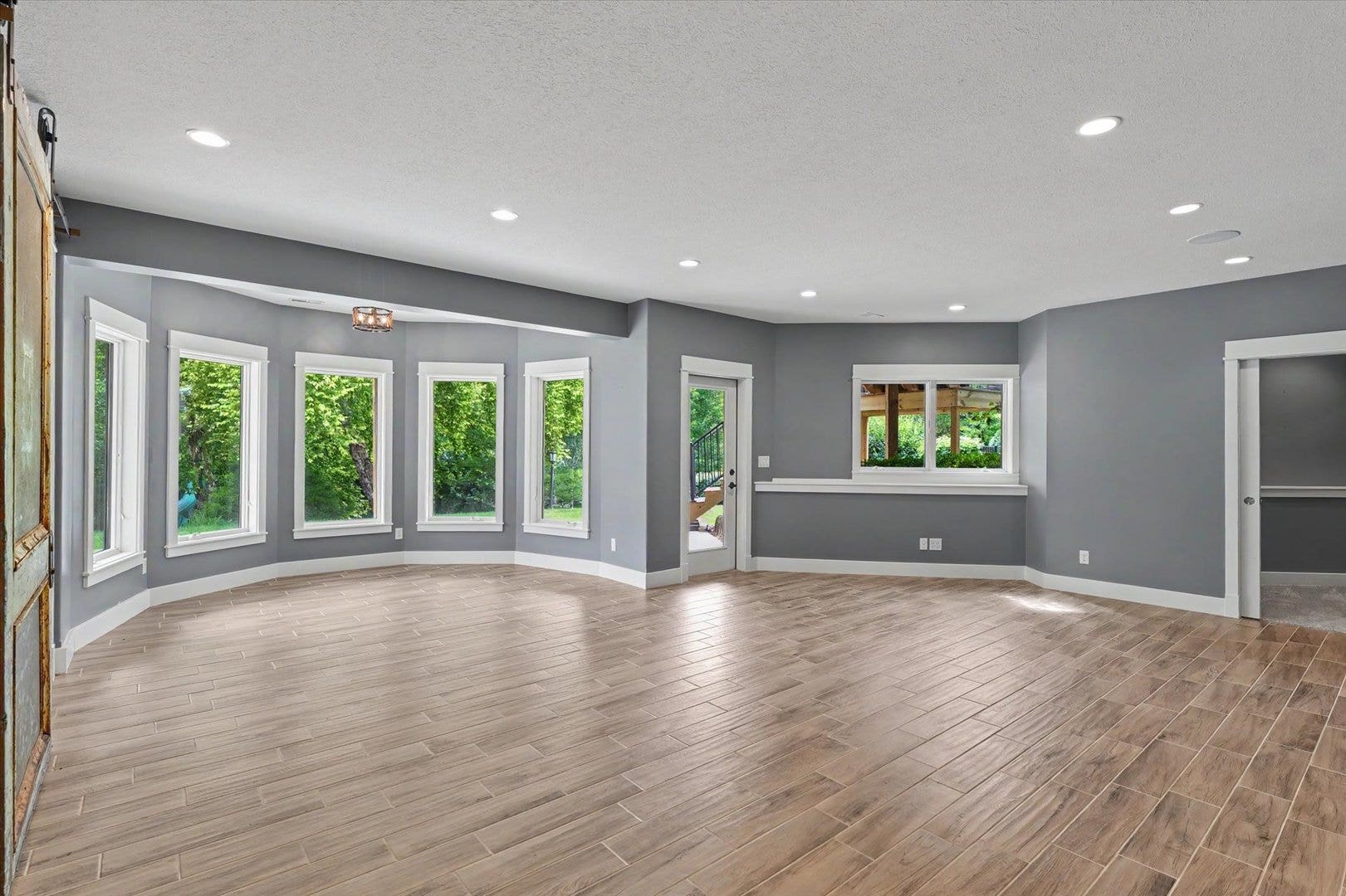 1610 Briarwood Lane, Mahomet, IL 61853
