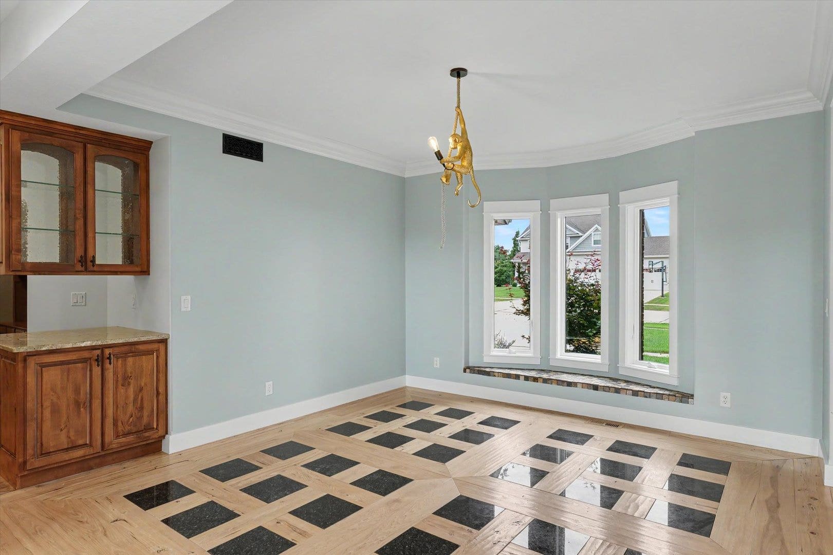 1610 Briarwood Lane, Mahomet, IL 61853