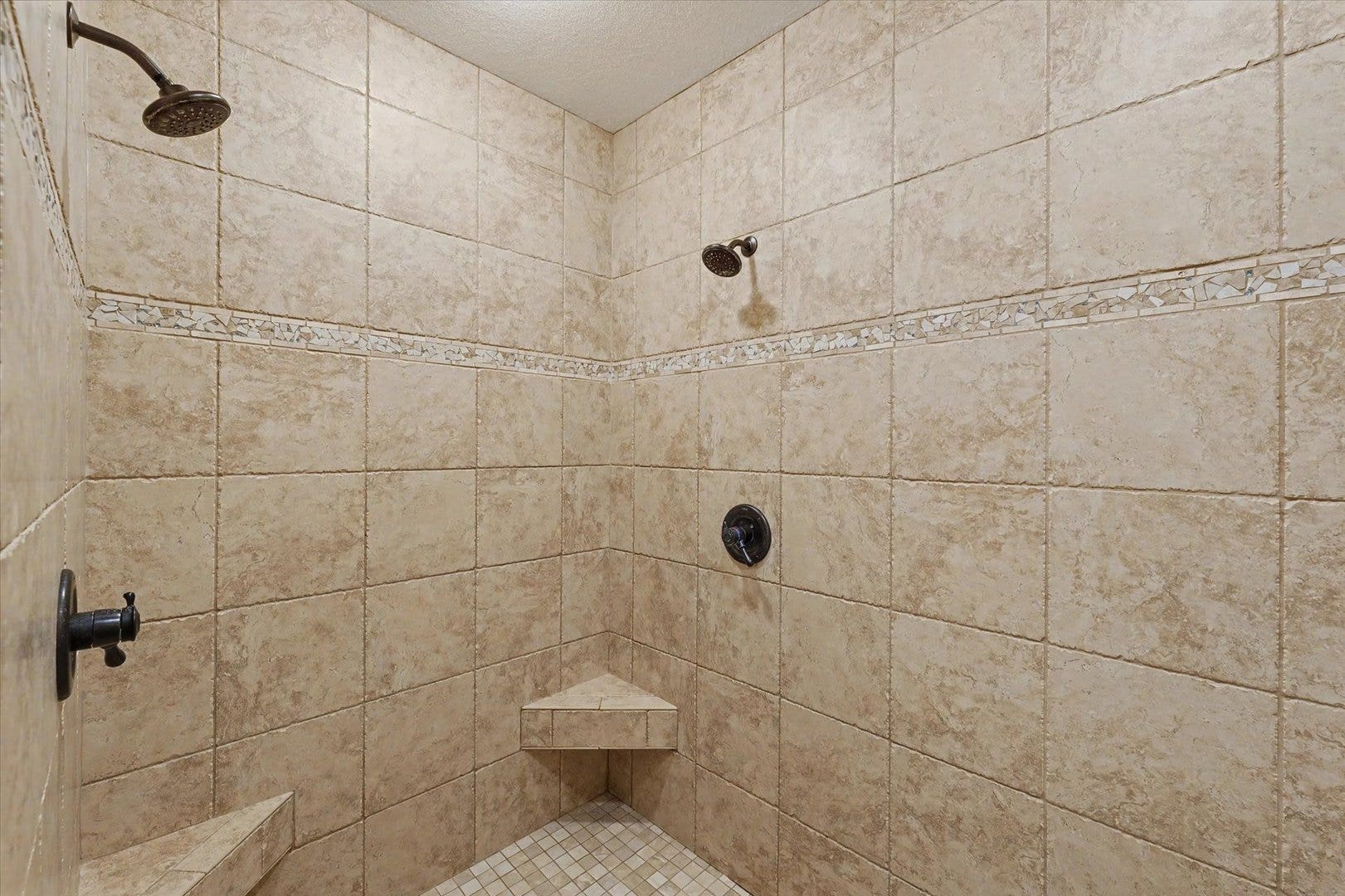 1610 Briarwood Lane, Mahomet, IL 61853