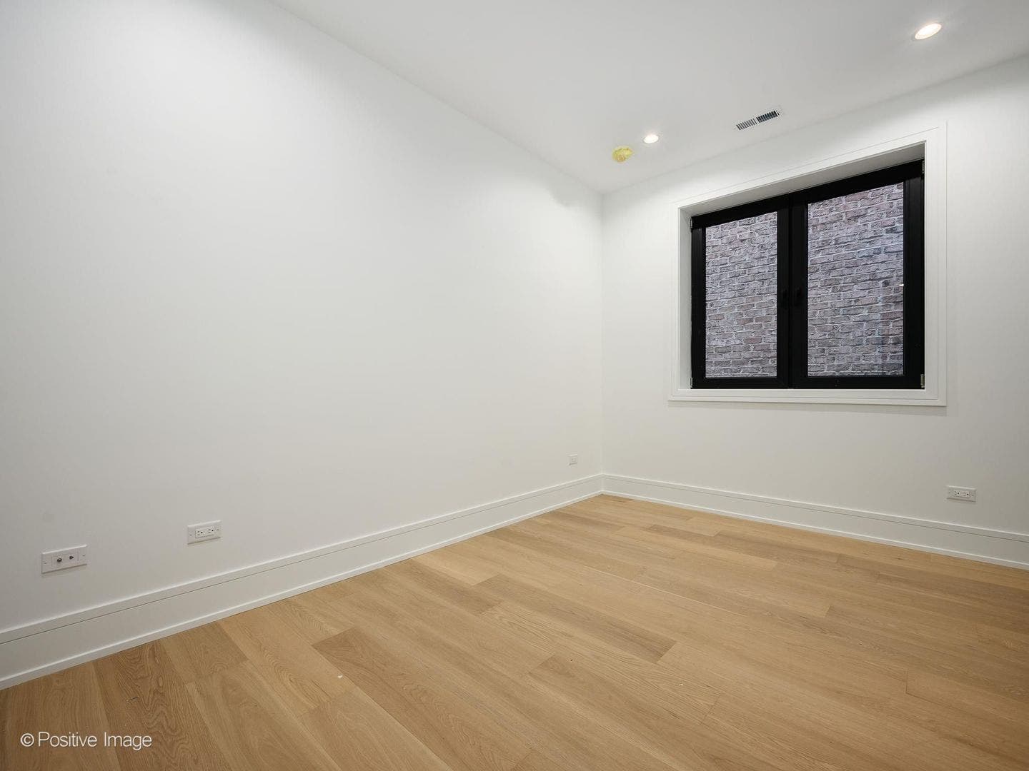 1935 N Mohawk Street, #1S, Chicago, IL 60614 1935 N Mohawk Street, #1S, Chicago, IL 60614