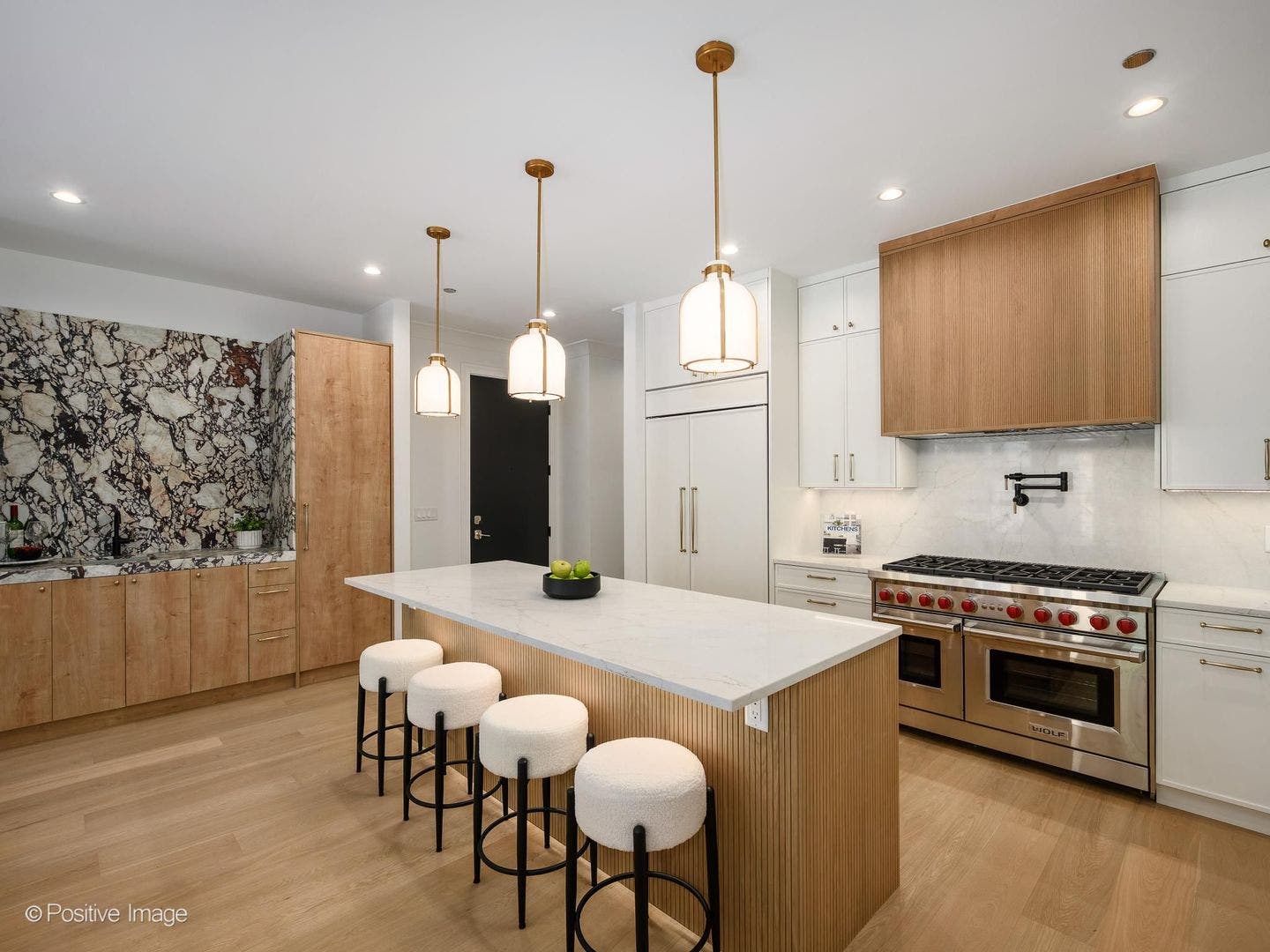 1935 N Mohawk Street, #1S, Chicago, IL 60614 1935 N Mohawk Street, #1S, Chicago, IL 60614