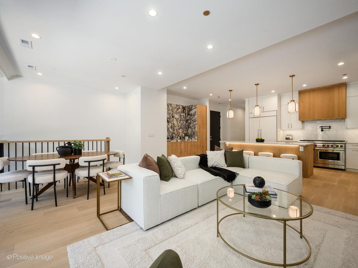 1935 N Mohawk Street, #1S, Chicago, IL 60614 1935 N Mohawk Street, #1S, Chicago, IL 60614