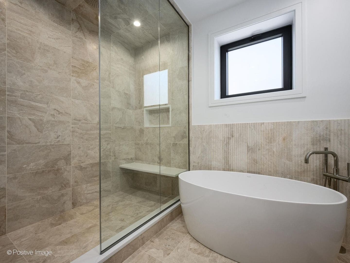 1935 N Mohawk Street, #1S, Chicago, IL 60614 1935 N Mohawk Street, #1S, Chicago, IL 60614