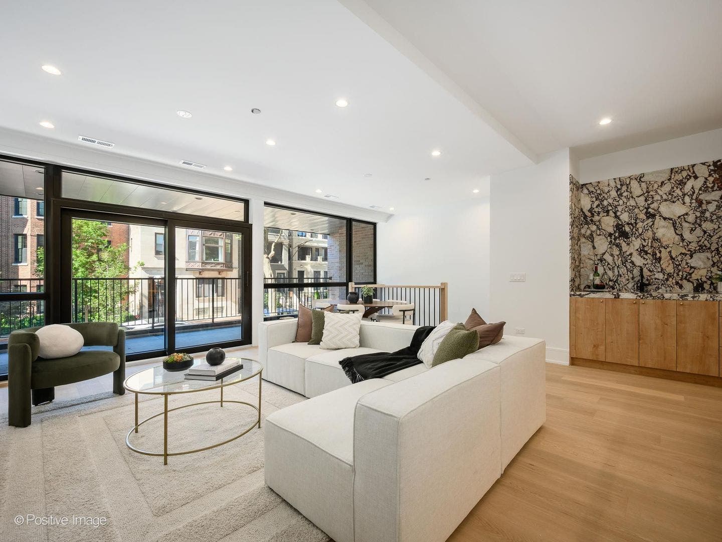 1935 N Mohawk Street, #1S, Chicago, IL 60614 1935 N Mohawk Street, #1S, Chicago, IL 60614