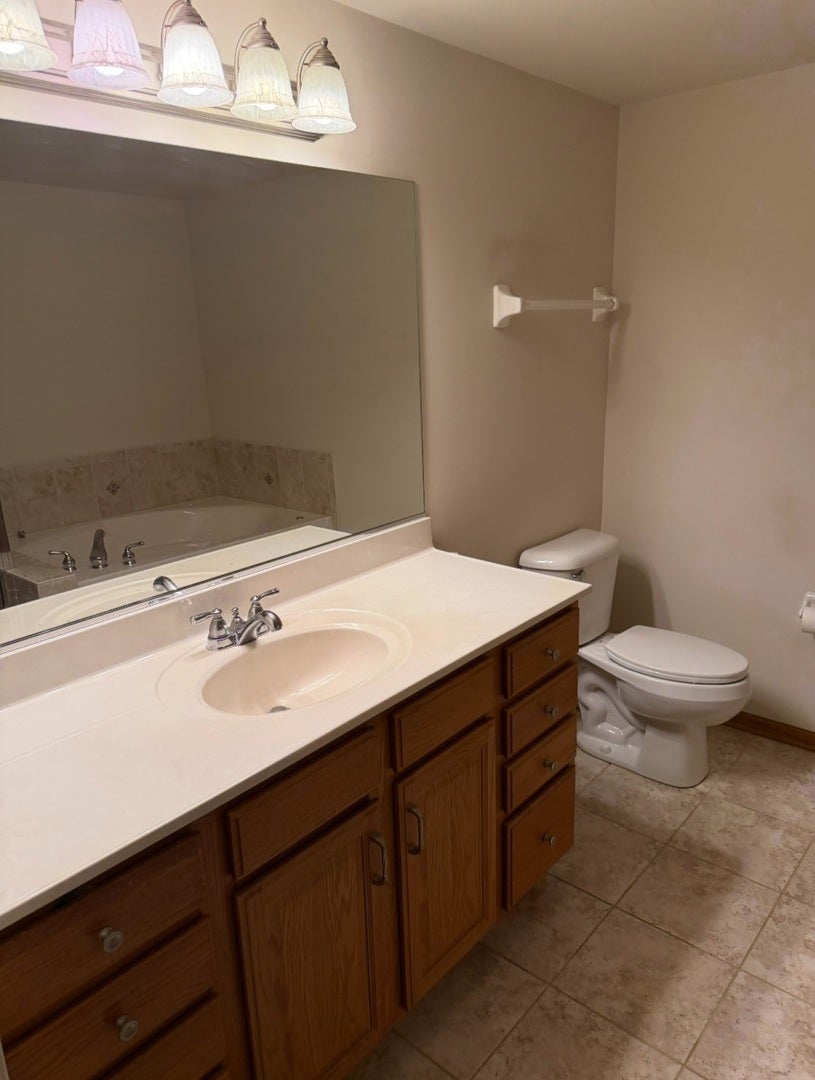 16001 S 88th Avenue, #202, Orland Park, IL 60462