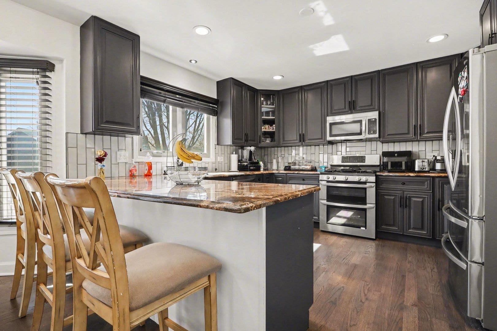 215 E Brookwood Lane E, Bolingbrook, IL 60440 215 E Brookwood Lane E, Bolingbrook, IL 60440
