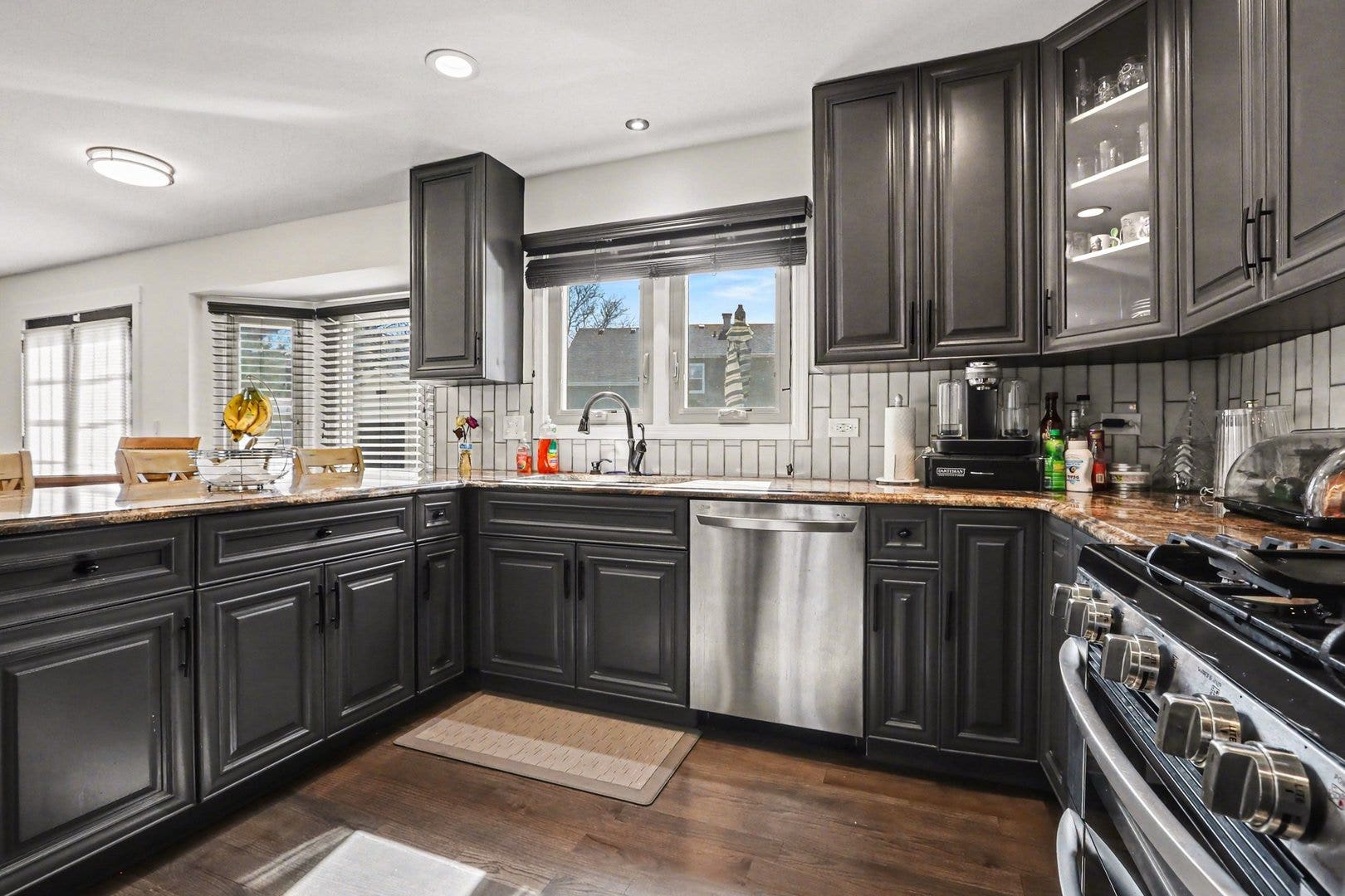 215 E Brookwood Lane E, Bolingbrook, IL 60440 215 E Brookwood Lane E, Bolingbrook, IL 60440