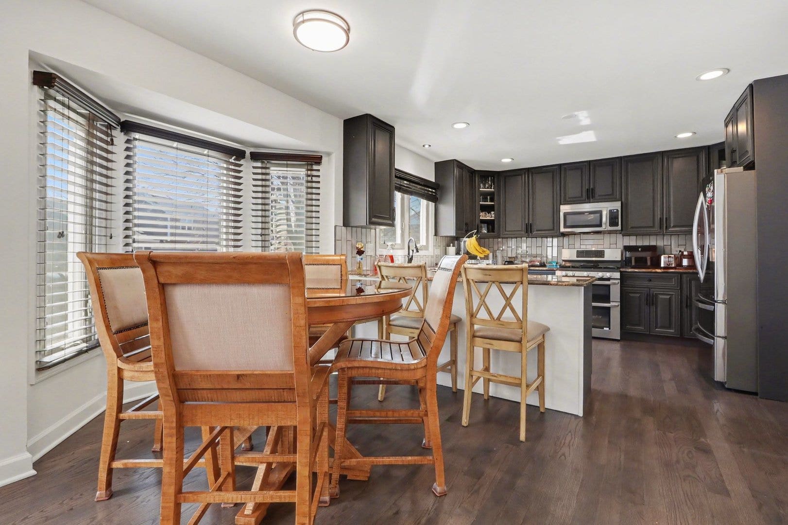 215 E Brookwood Lane E, Bolingbrook, IL 60440 215 E Brookwood Lane E, Bolingbrook, IL 60440