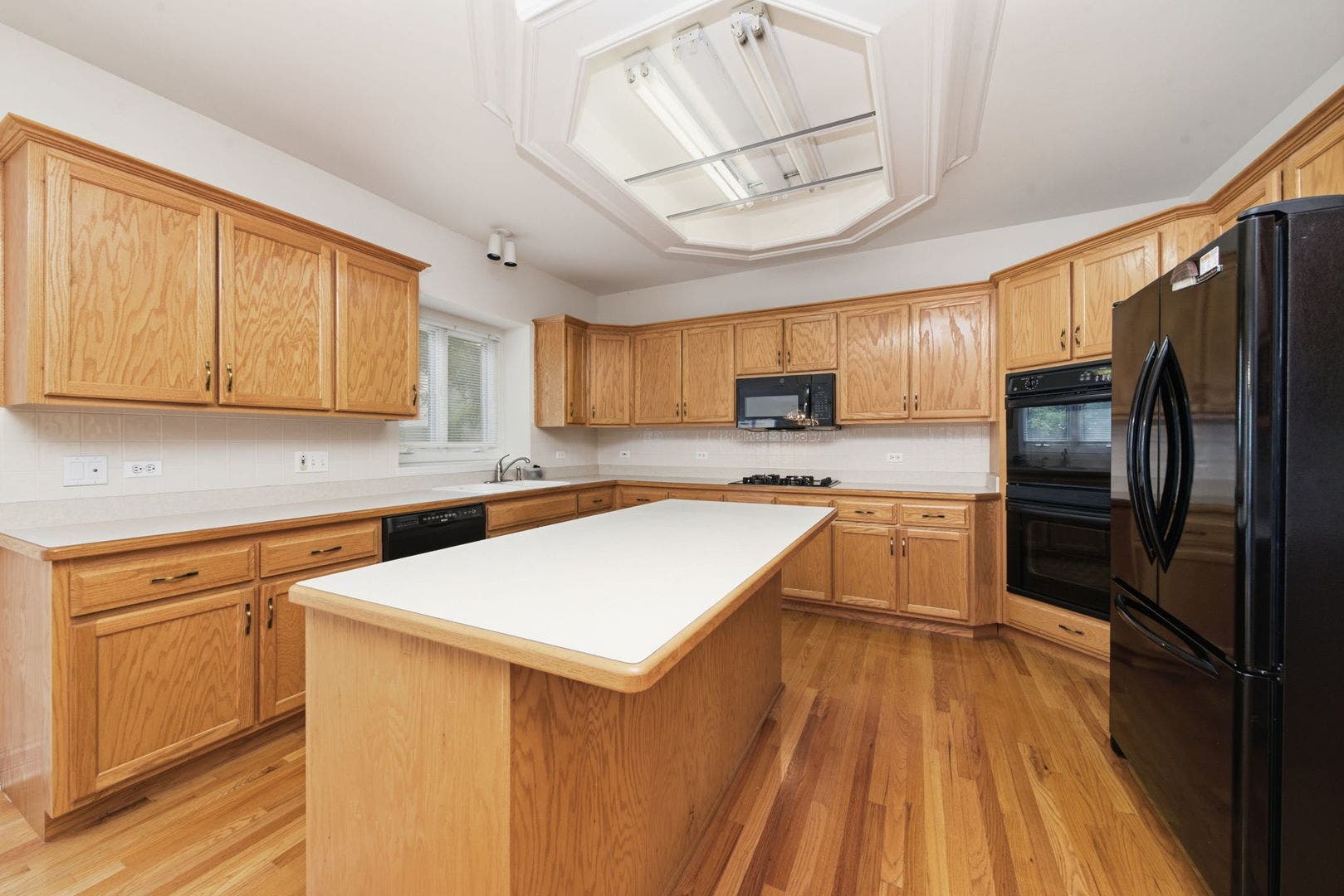 2529 Danhaven Court, Aurora, IL 60502 2529 Danhaven Court, Aurora, IL 60502