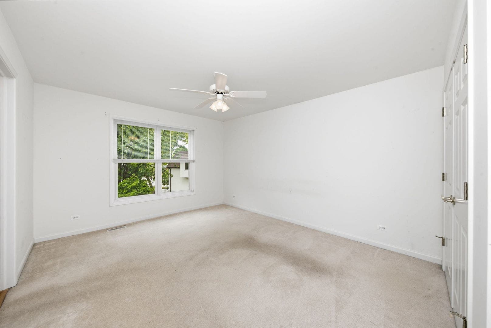 2529 Danhaven Court, Aurora, IL 60502 2529 Danhaven Court, Aurora, IL 60502