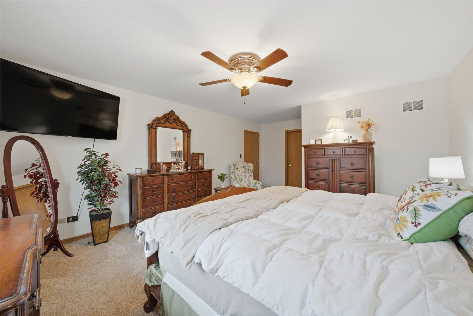 16620 Pear Avenue, Orland Park, IL 60467