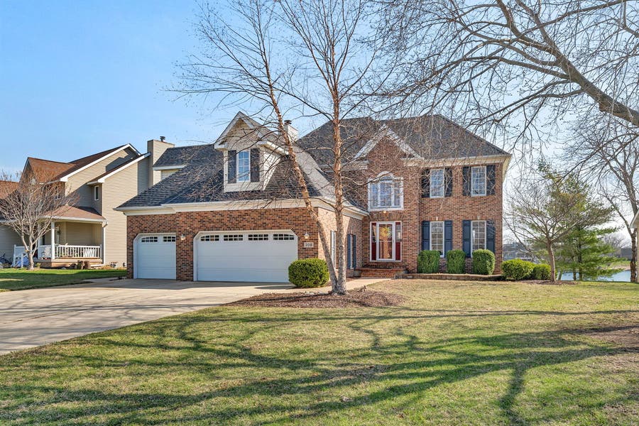 Property photo for 208 Santos Avenue, Minooka, IL