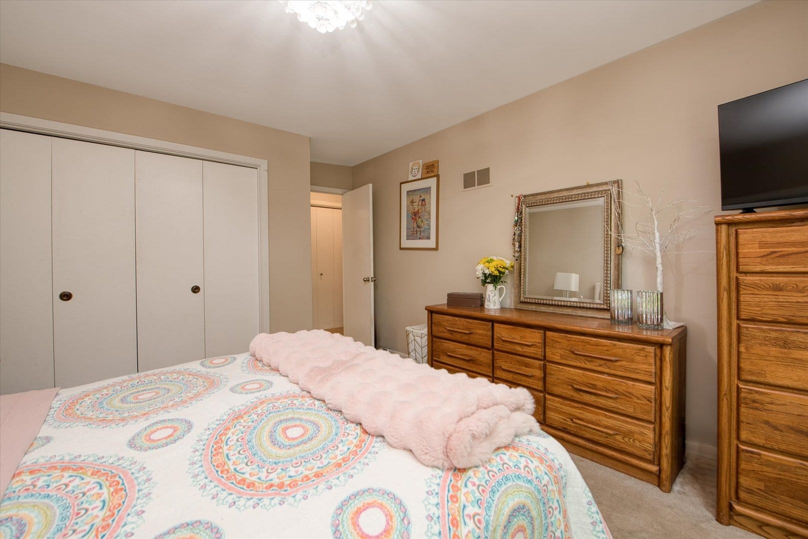 1196 Nottingham Lane, Elgin, IL 60120 Bedroom#2 of 3