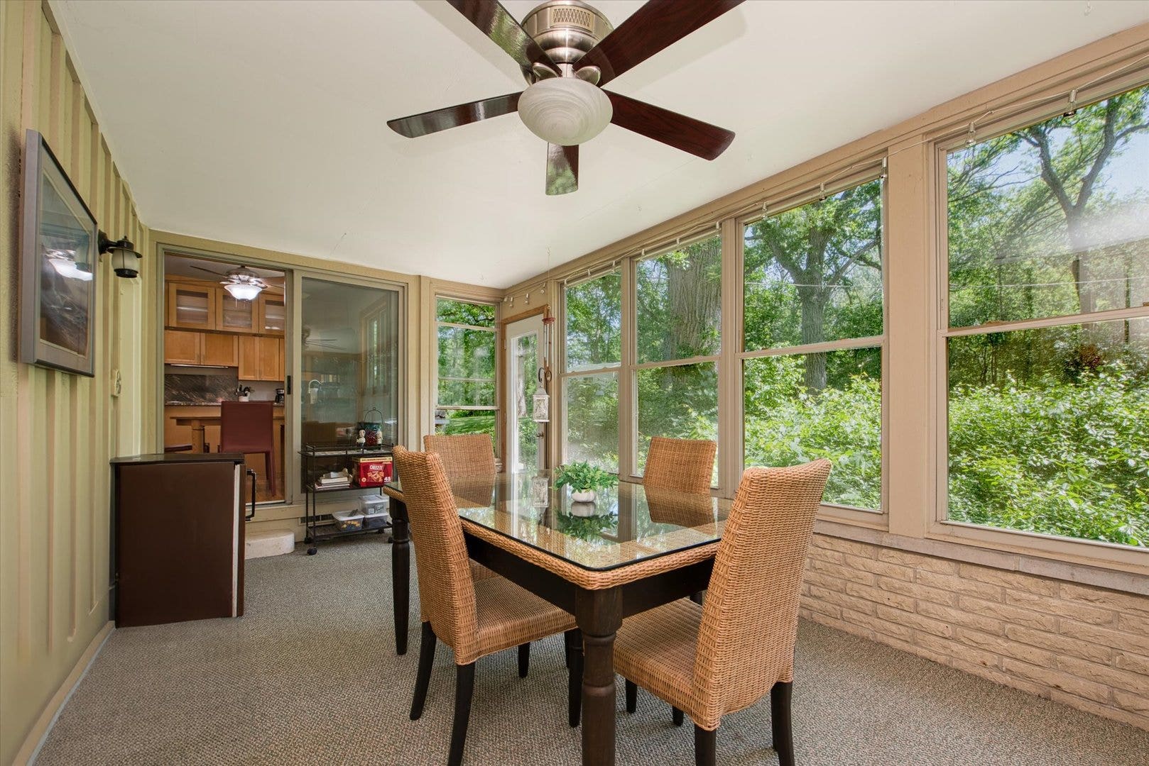 1196 Nottingham Lane, Elgin, IL 60120 1196 Nottingham Lane, Elgin, IL 60120