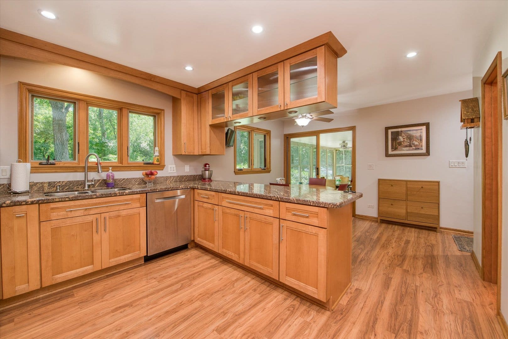 1196 Nottingham Lane, Elgin, IL 60120 1196 Nottingham Lane, Elgin, IL 60120