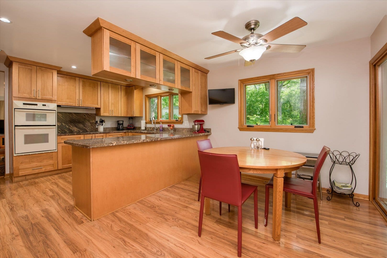 1196 Nottingham Lane, Elgin, IL 60120 1196 Nottingham Lane, Elgin, IL 60120