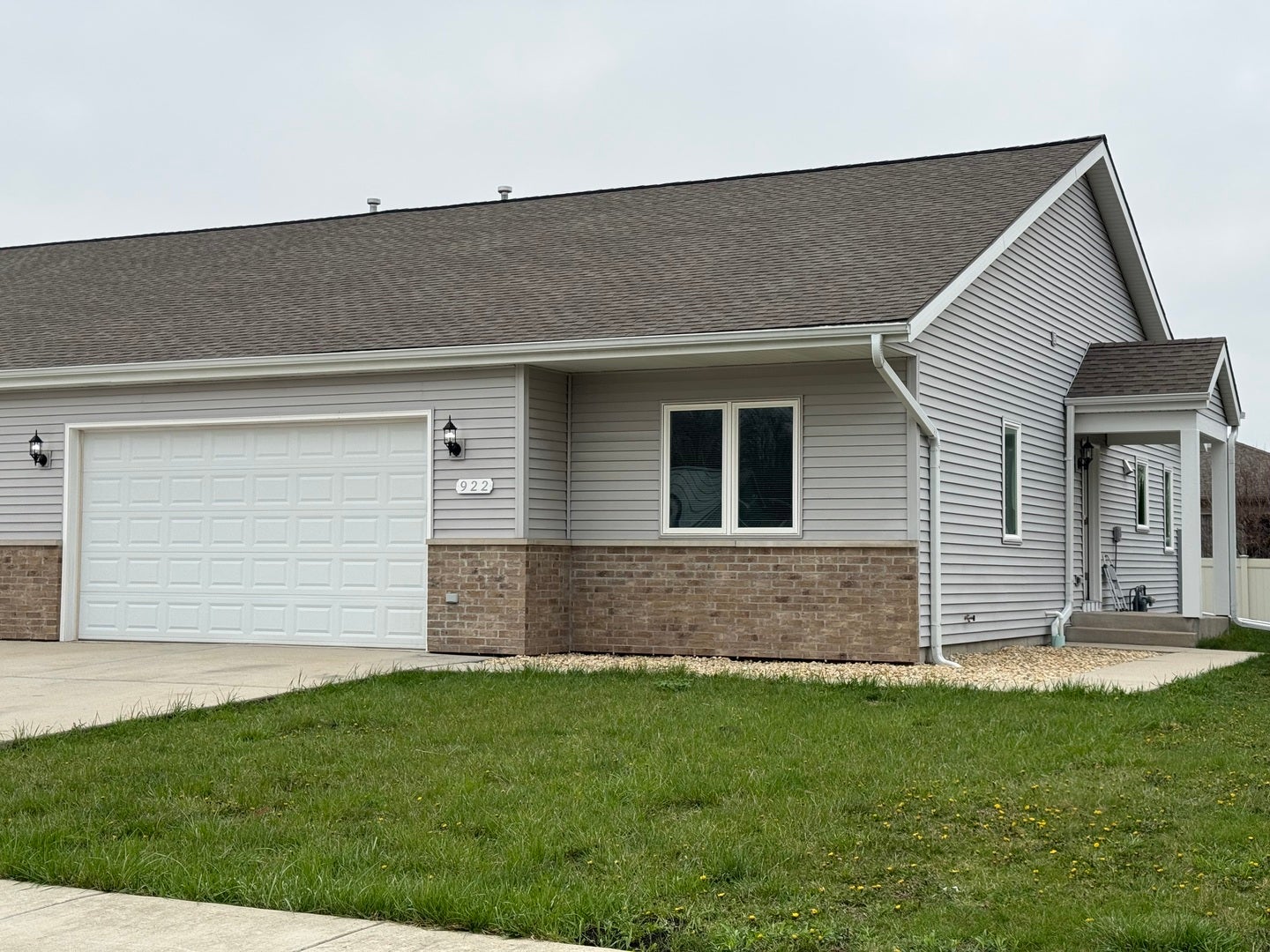 922 Bergera Street W, Braidwood, IL 60408