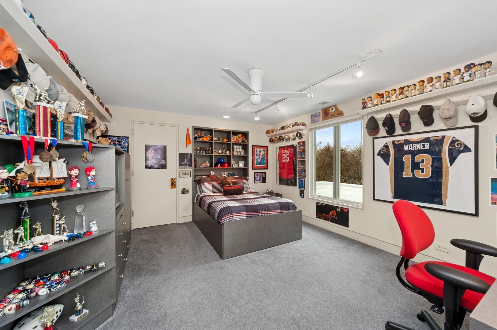 282 Linden Park Place, Highland Park, IL 60035