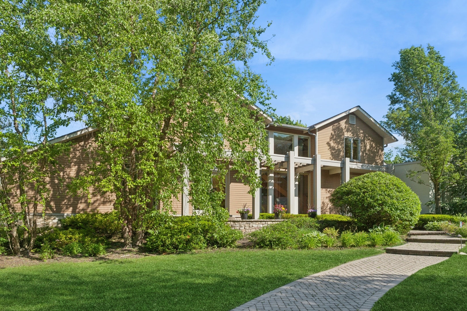 282 Linden Park Place, Highland Park, IL 60035