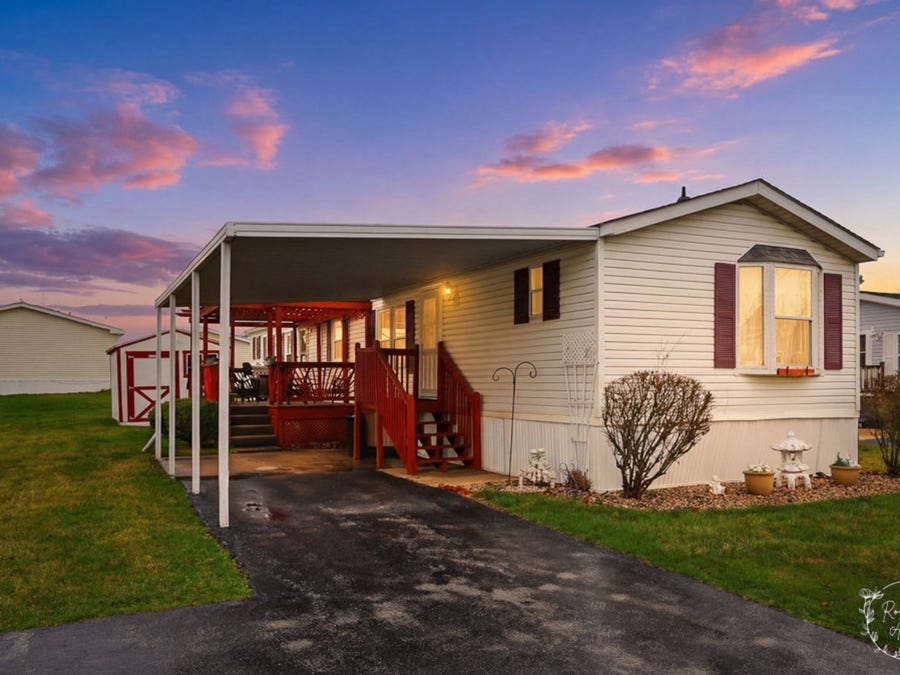Property photo for 52 Partridge Lane, Beecher, IL