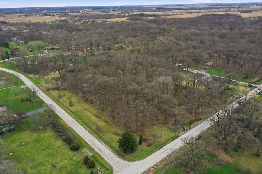 Property photo for 5525 Heatherbrook Trail W, Monee, IL