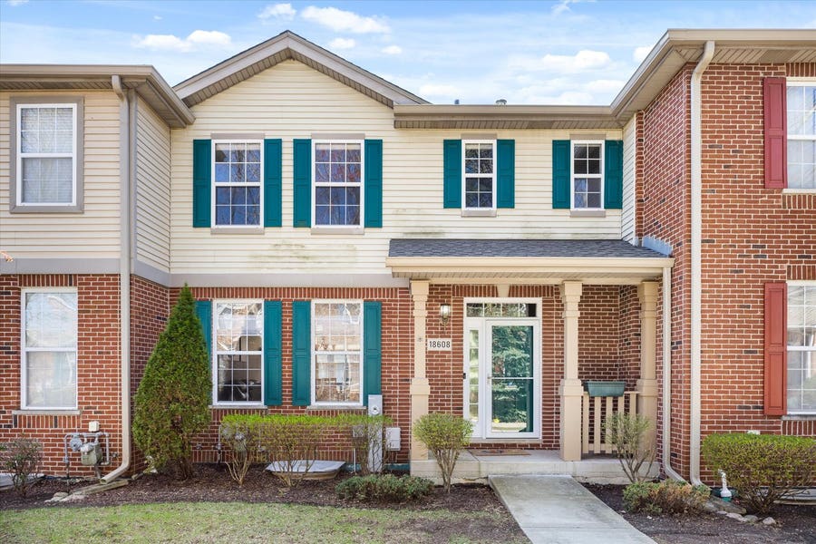 Property photo for 18608 W Point Drive, Tinley Park, IL