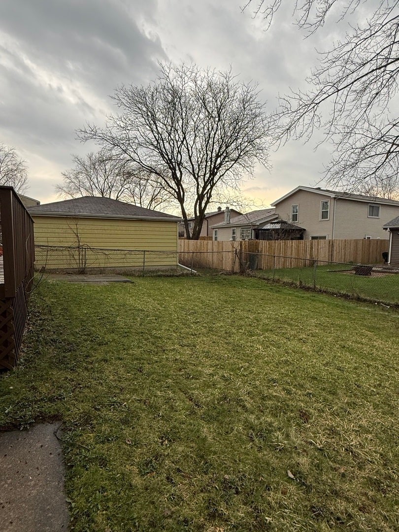 252 Yellow Pine Drive, Bolingbrook, IL 60440