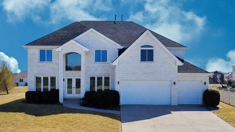 Property photo for 21249 Sophia Drive, Matteson, IL