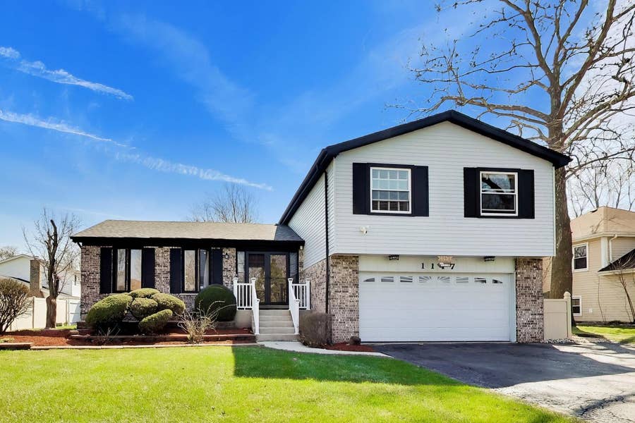 Property photo for 1147 185th Street, Homewood, IL
