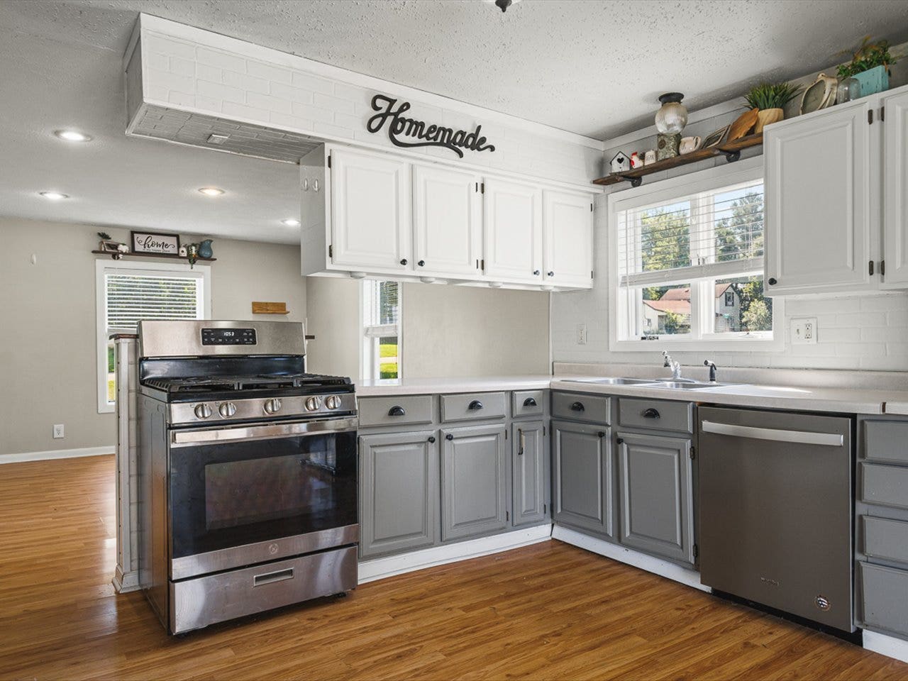312 N Stanton Street, Davis, IL 61019 312 N Stanton Street, Davis, IL 61019