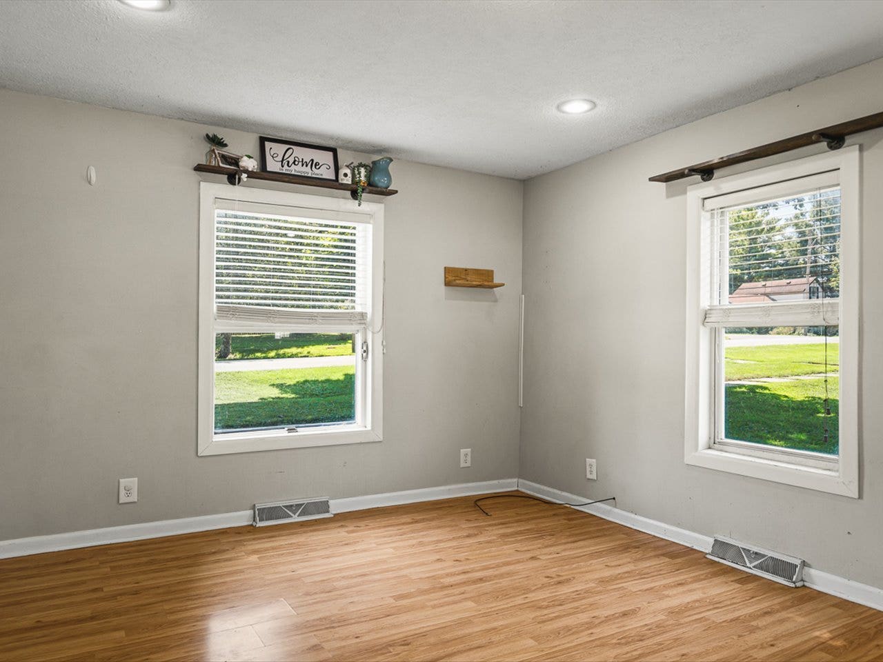 312 N Stanton Street, Davis, IL 61019 312 N Stanton Street, Davis, IL 61019