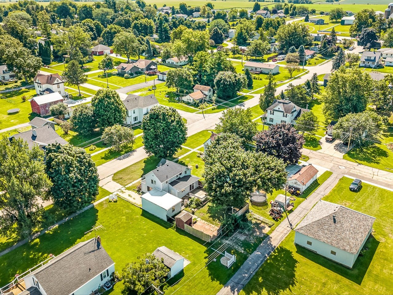 312 N Stanton Street, Davis, IL 61019 312 N Stanton Street, Davis, IL 61019