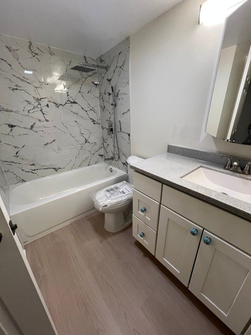 5125 Blodgett Avenue, #211T, Downers Grove, IL 60515 5125 Blodgett Avenue, #211T, Downers Grove, IL 60515