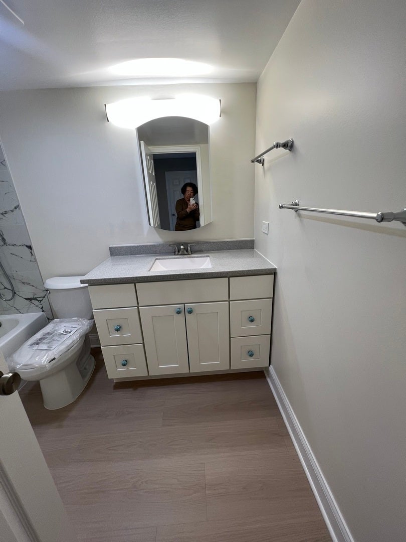 5125 Blodgett Avenue, #211T, Downers Grove, IL 60515 5125 Blodgett Avenue, #211T, Downers Grove, IL 60515