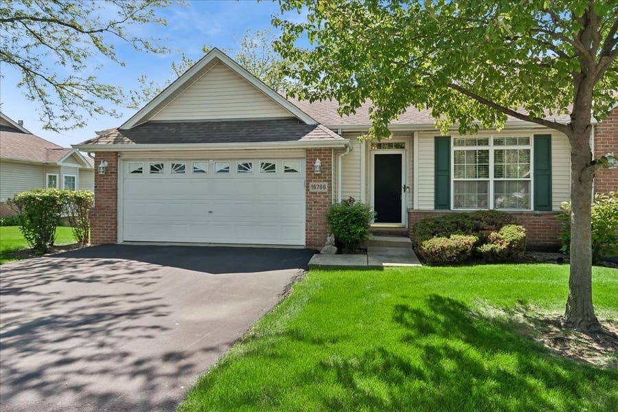Property photo for 16766 S Sunset Ridge Court, Lockport, IL