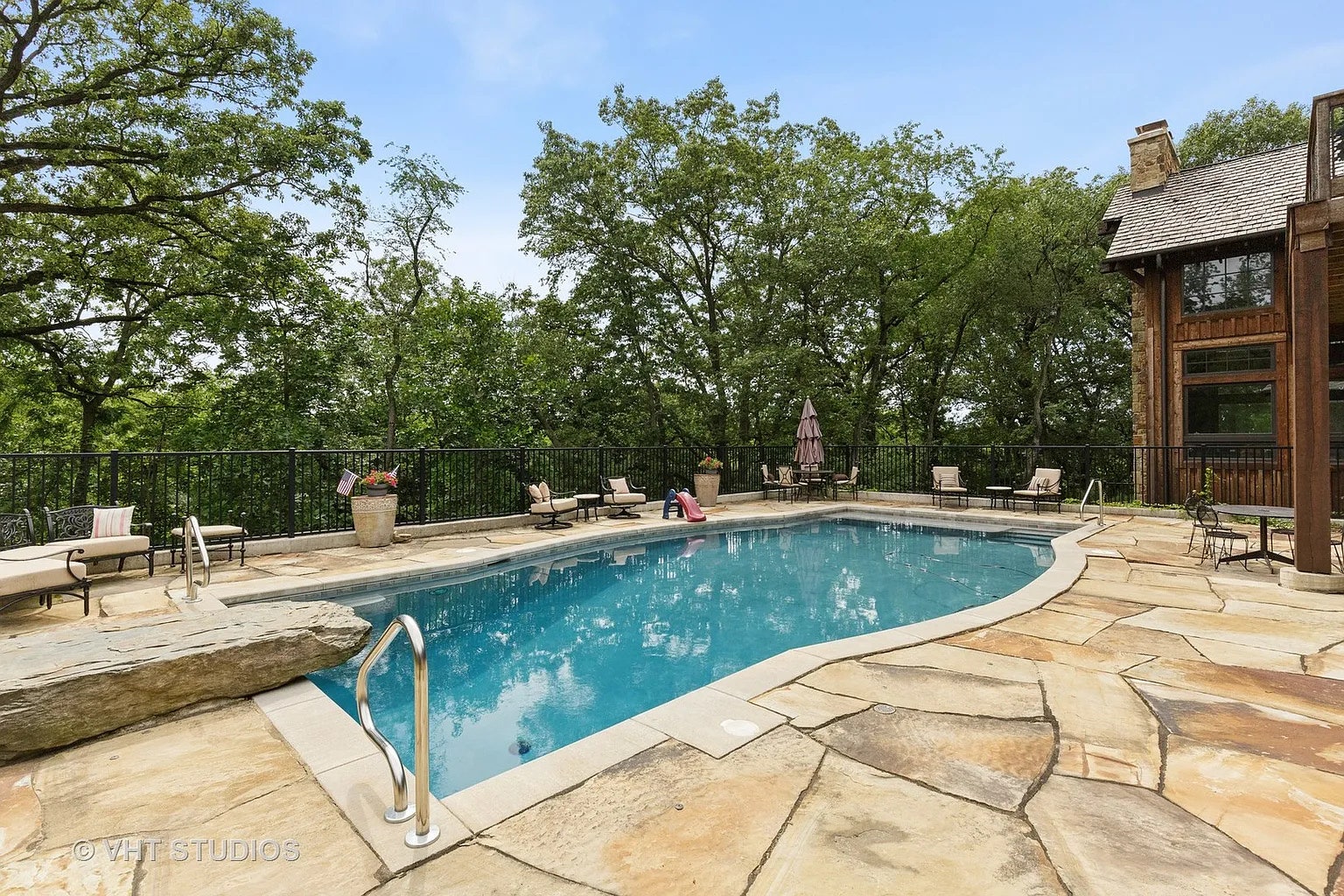 14N306 Highland Avenue, Elgin, IL 60123
