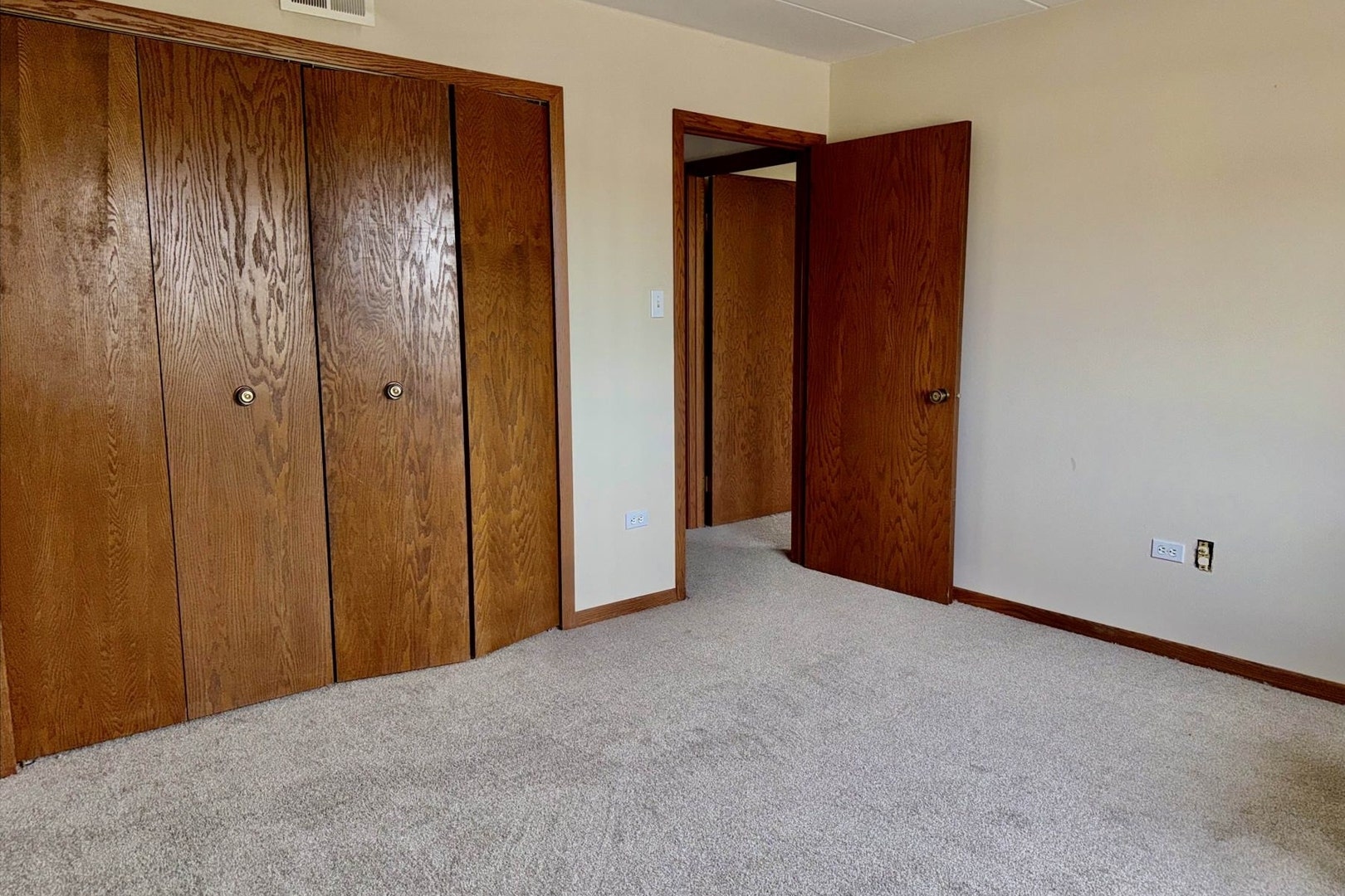 7448 W 153rd Street, #2, Orland Park, IL 60462 7448 W 153rd Street, #2, Orland Park, IL 60462